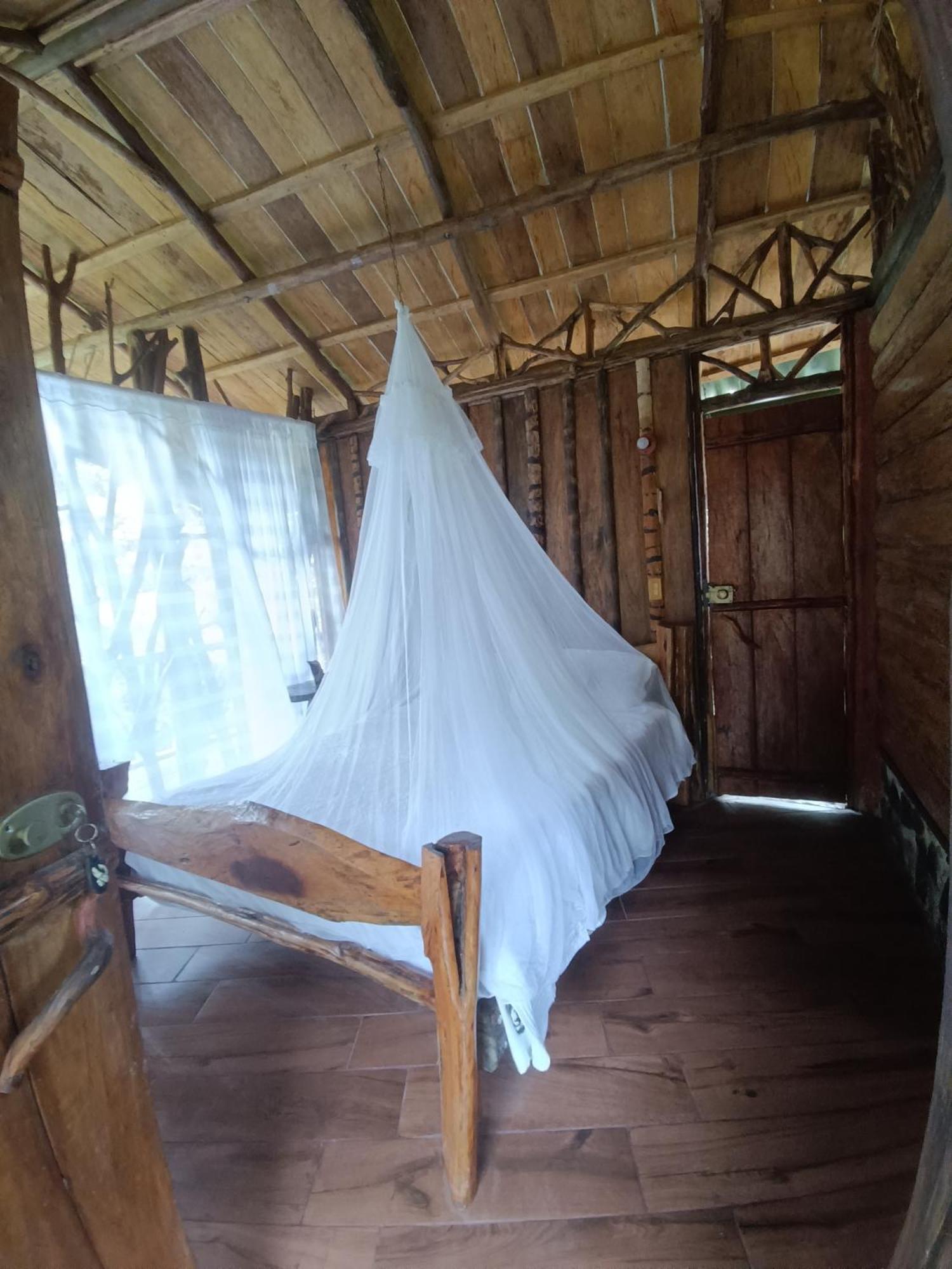 Huaca Huaca Hostel Mocoa Ngoại thất bức ảnh