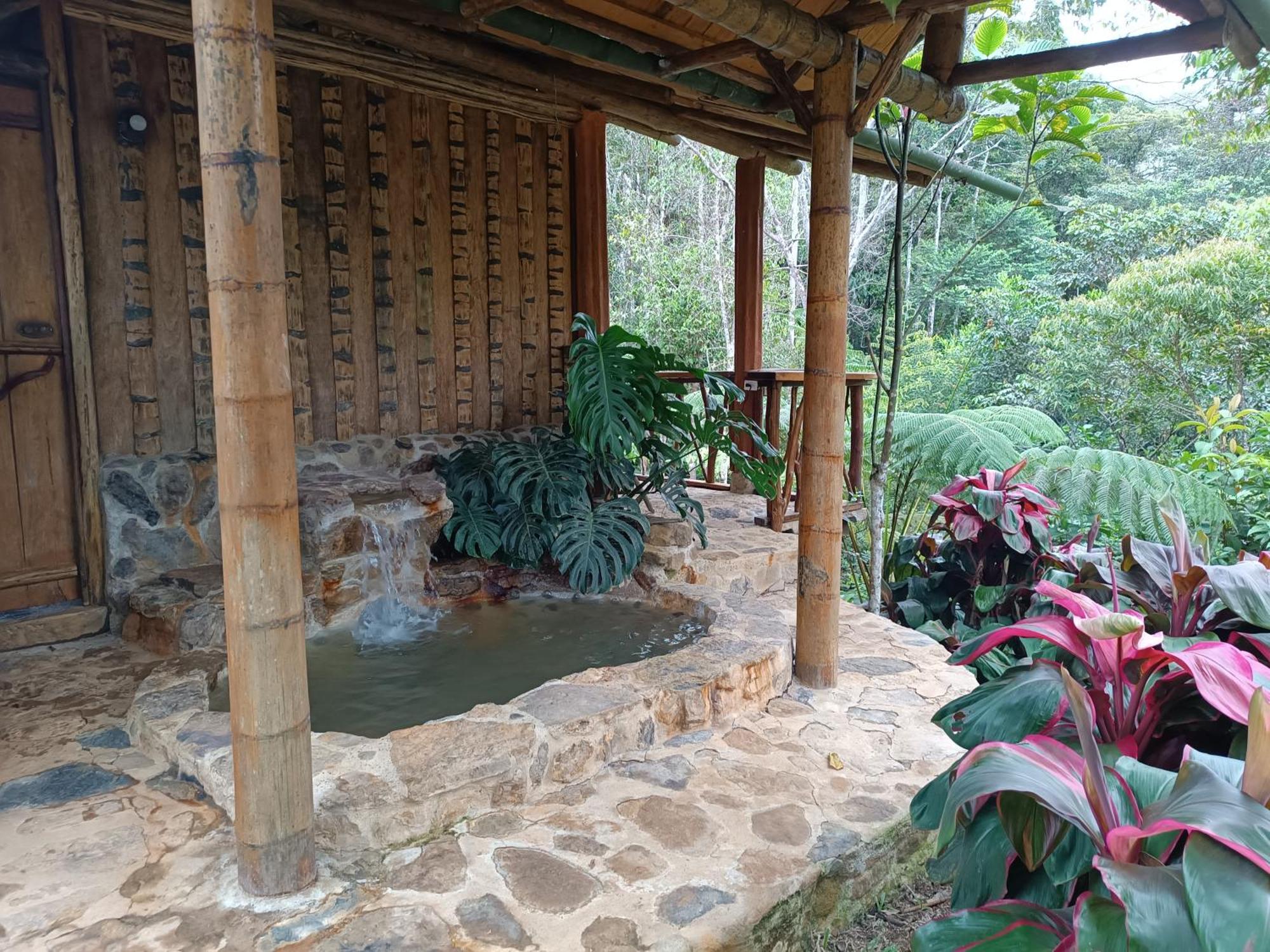 Huaca Huaca Hostel Mocoa Ngoại thất bức ảnh